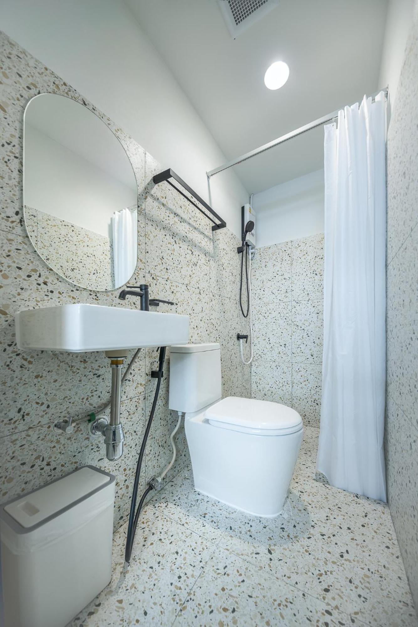 Platinum Premium Deluxe Apartments กรุงเทพมหานคร ภายนอก รูปภาพ